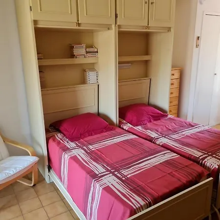 Apartment La Petit Cure *