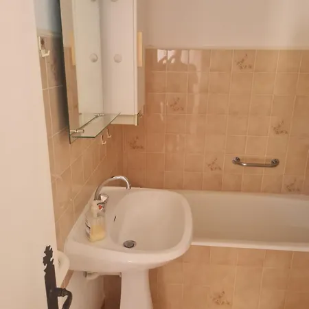 Apartment La Petit Cure